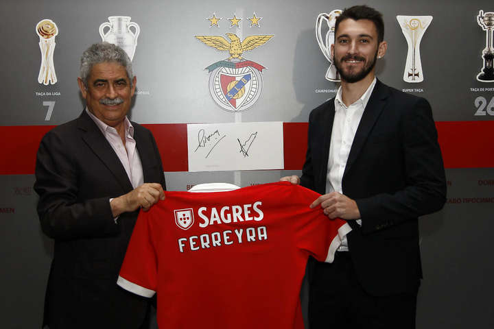 Офіційно: Португальський клуб підписав угоду з нападником «Шахтаря» (відео)