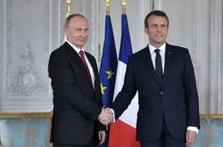 Російські спецслужби мають компромат на президента Франції Макрона?