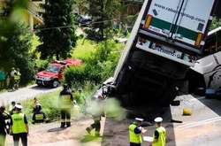 У Польщі автобус з дітьми протаранив вантажівку