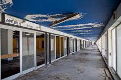 Рейсы задерживаются навсегда. Апокалиптические фото заброшенного аэропорта на Кипре