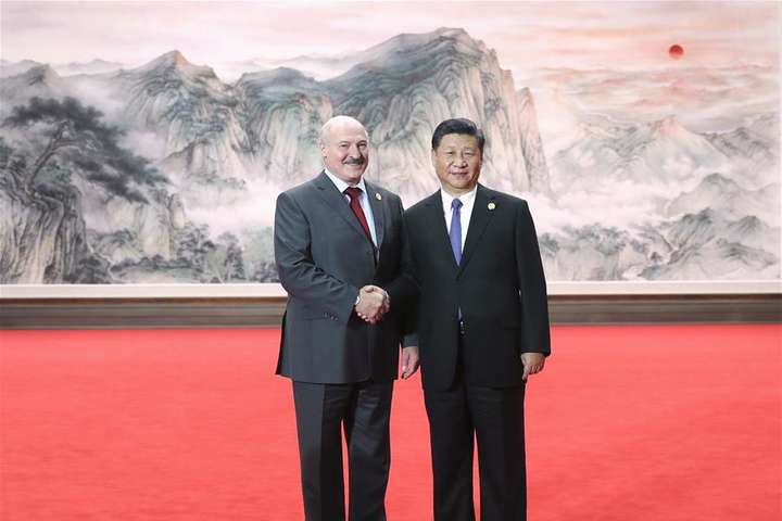 Сі Цзіньпін та Олександр Лукашенко провели переговори у Китаї