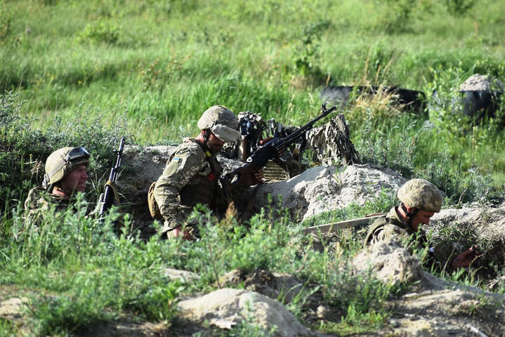 Ситуация на Донбассе: сегодня потерь среди военных нет