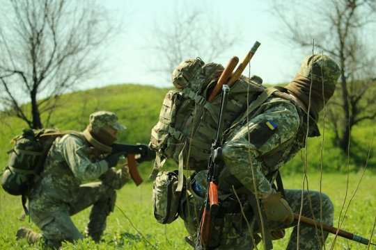 Сутки на Донбассе: три украинских воина получили ранения