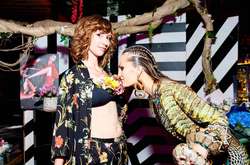 Шаманы и темнокожие парни: Алла Костромичева устроила африканский день рождения 