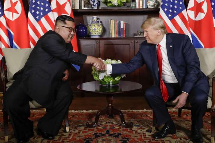 Трамп на зустрічі з лідером КНДР заявив, що чекає на «чудову дискусію»