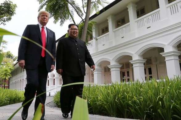 Трамп анонсував підписання мирної угоди з лідером КНДР 