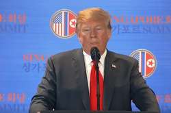 Трамп провів прес-конференцію після саміту з Кім Чен Ином