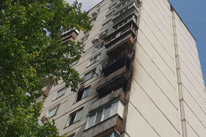 У Святошинському районі сталася пожежа у 16-поверховому будинку