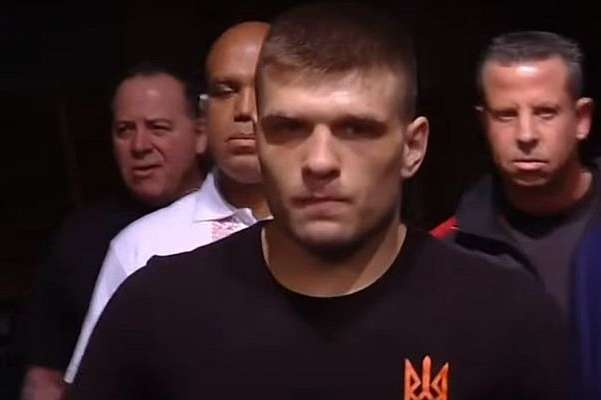 Український боксер Дерев'янченко буде битися за титул IBF, який відібрали у Головкіна