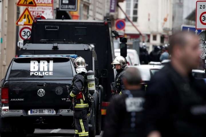 Захоплення заручників в Парижі: зловмисник вимагає зв'язку з посольством Ірану