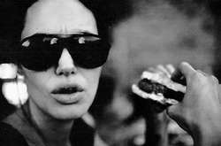 Анджелина Джоли