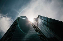 У Нью-Йорку біля зруйнованих веж-близнюків відкрили 80-поверховий хмарочос (фото)