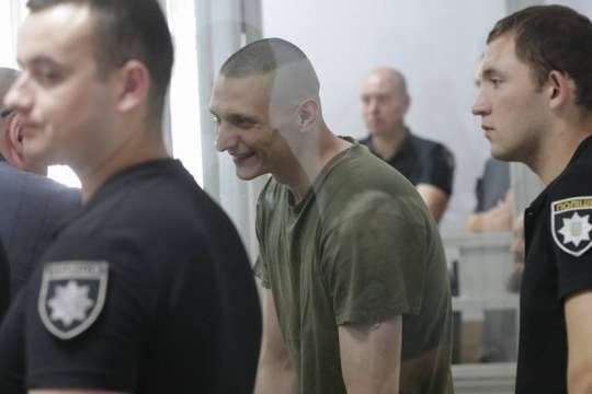 Суд повернув справу щодо вбивства Вороненкова прокурору та продовжив арешт підозрюваним 
