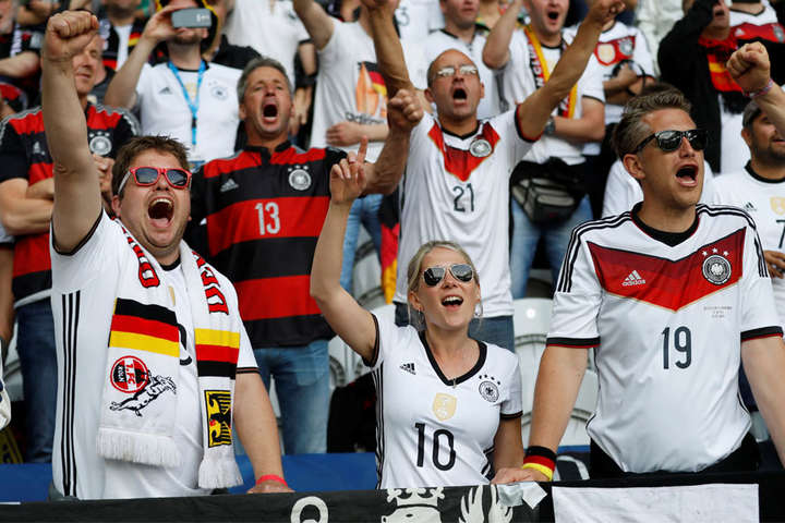 Чи поїдуть німецькі вболівальники на Чемпіонат світу у Росії?