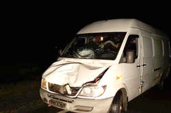 У Калинівському районі під колесами мікроавтобуса загинув пішохід