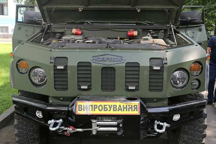 Міноборони показало новий український військовий автомобіль 