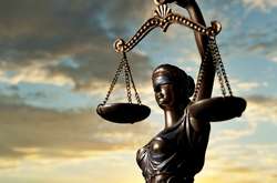 У Києві судитимуть уродженця Узбекистану, який з молотком напав на жінку