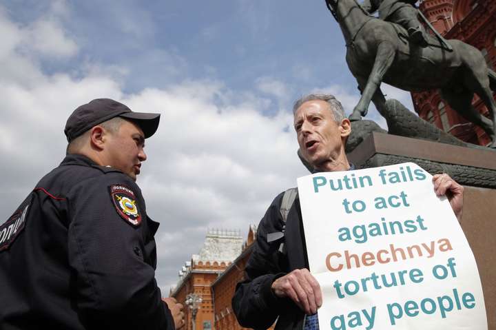 В России задержали британского ЛГБТ-активиста