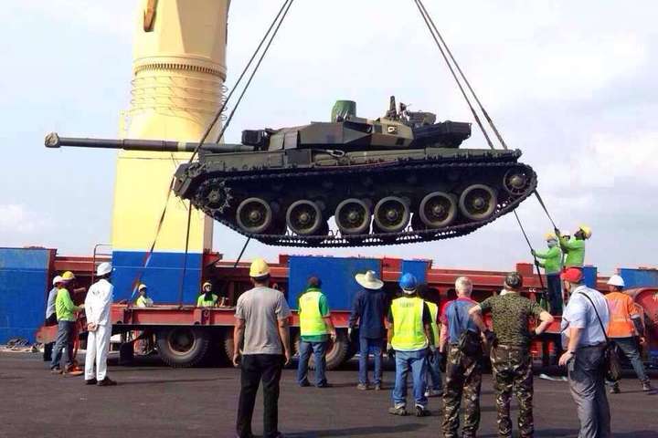 Україна готова продовжити експорт танків до Таїланду - РНБО