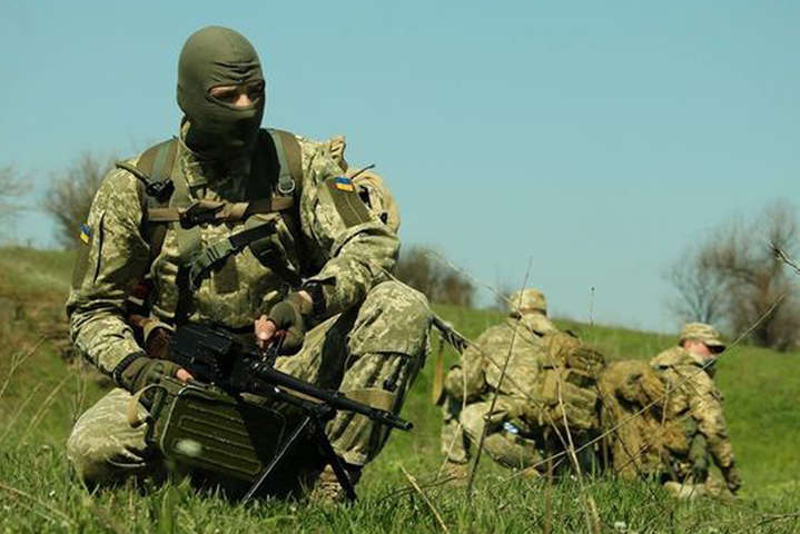 Обострение на Донбассе: двое погибших и шестеро раненых военных за сутки
