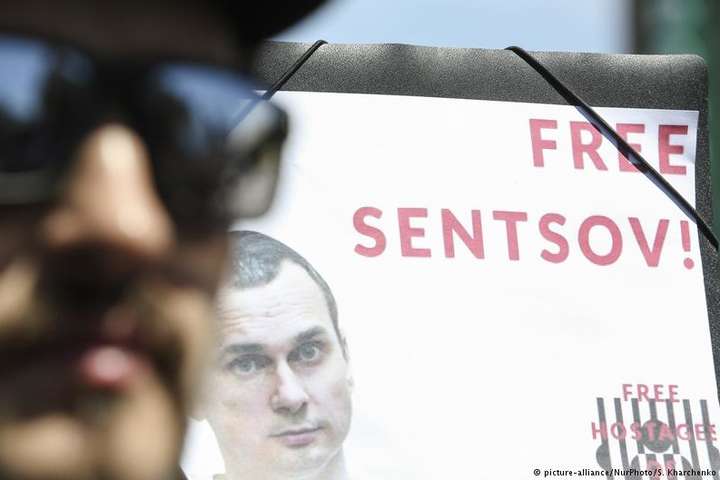 Почти 40 стран призвали генсека ООН обсудить с Путиным судьбу Сенцова