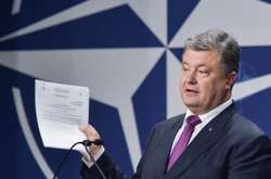 Порошенко заявив, що зміни до Конституції про вступ України в ЄС і НАТО майже готові 