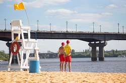 На всіх столичних пляжах не рекомендовано купатися