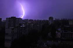 Блискавка у Києві