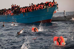 Рим і Париж пропонують створити центри для мігрантів поза межами ЄС