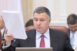 Аваков: люди критикують поліцію, як дружина чоловіка