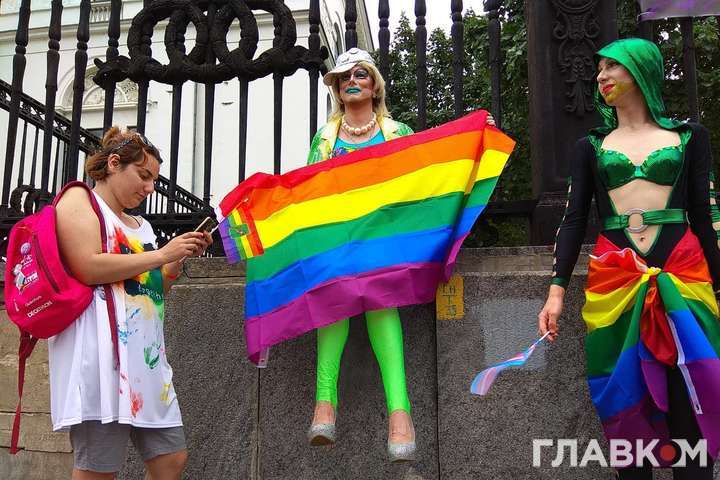 У Києві відбувся «Марш рівності»: яскраві фото