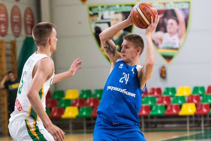 Баскетбольна збірна України U-20 у контрольному матчі програла Литві