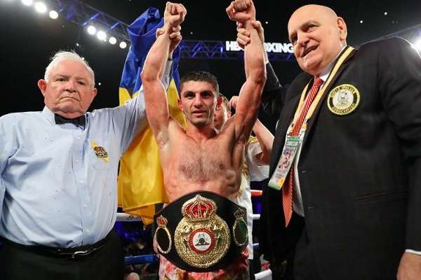Українець Далакян захистив титул чемпіона WBA, перемігши технічним нокаутом у восьмому раунді