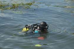 Водолази дістали з Дніпра тіло жінки