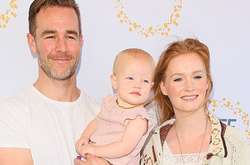  Актер Джеймс Ван Дер Бик с семьей 