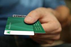 Лише третина пасажирів метро користується жетонами