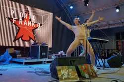 Український гурт «Хамерман знищує віруси» виступив у дворі палацу Потоцьких в Івано-Франківську