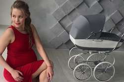 Алену Шоптенко и новорожденного сына выписали из роддома