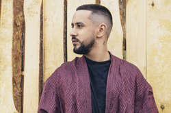 Monatik трогательно обратился к своим детям в Лувре