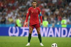 Роналду завжди спілкується з м’ячем перед штрафним ударом (відео)