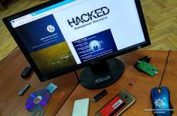 Кіберполіція викрила хакера, який зламував соцмережі і вимагав гроші