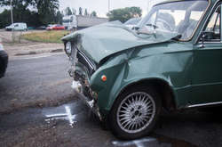 ВАЗ сильно постраждав внаслідок ДТП