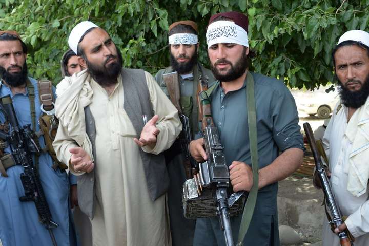В Афганистане талибы убили 30 военнослужащих