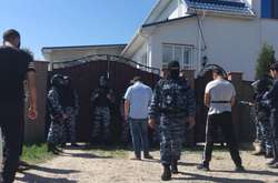 Підприємців Веліляєва і Барієва російські силовики затримали в Криму 26 квітня після обшуків в окупованому Білогірську