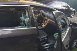 У Києві зі стріляниною пограбували чоловіка