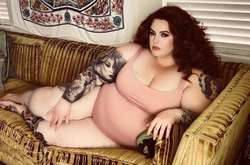 Тесс Холидей 