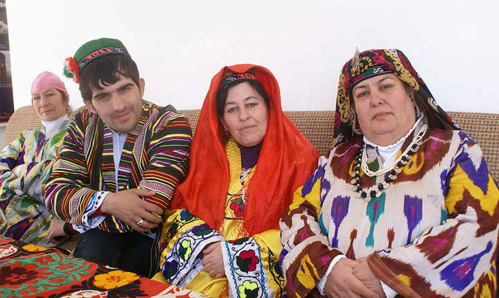 У Туркменістані заборонили багатожонство