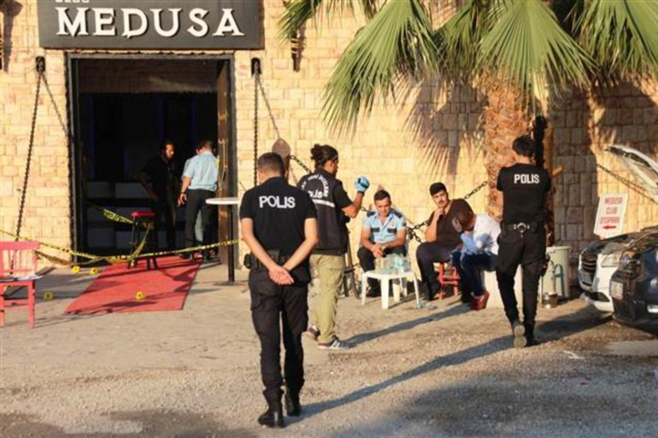 У Туреччині в нічному клубі сталася стрілянина: є загиблі