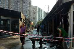 Вранці після пожежі у кіосках