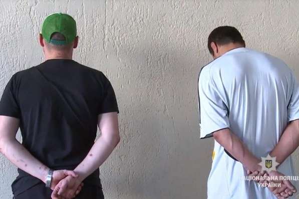 У Вінниці затримали чоловіків, які робили закладки з наркотиками на території міста 